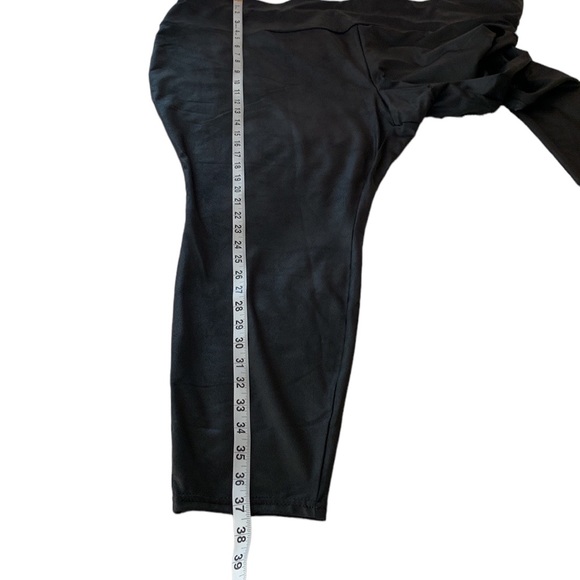 Terra & Sky Faux leather leggings ,black, size 4X - Picture 11 of 11